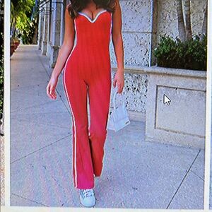 Villanva Women's Jumpsuit  available in med and large nwt